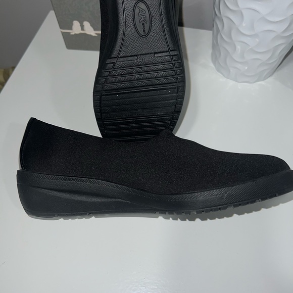 Anne Klein Sport Soft Wedges Size 7 - Picture 10 of 13